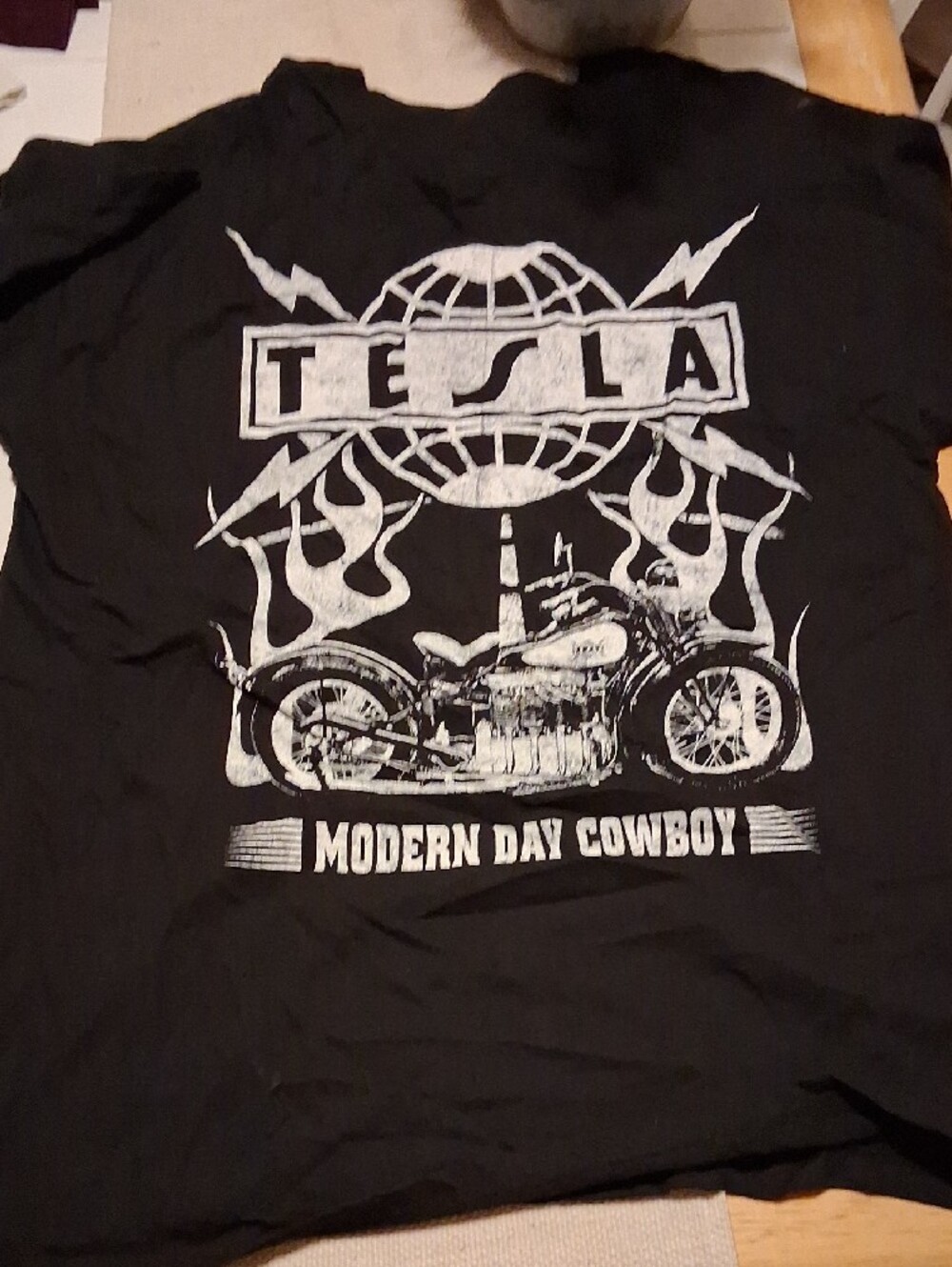 Mens Tesla Black Short Sleeve Graphic Tee with White Chest/Back Logo Size XL - Picture 4 of 4